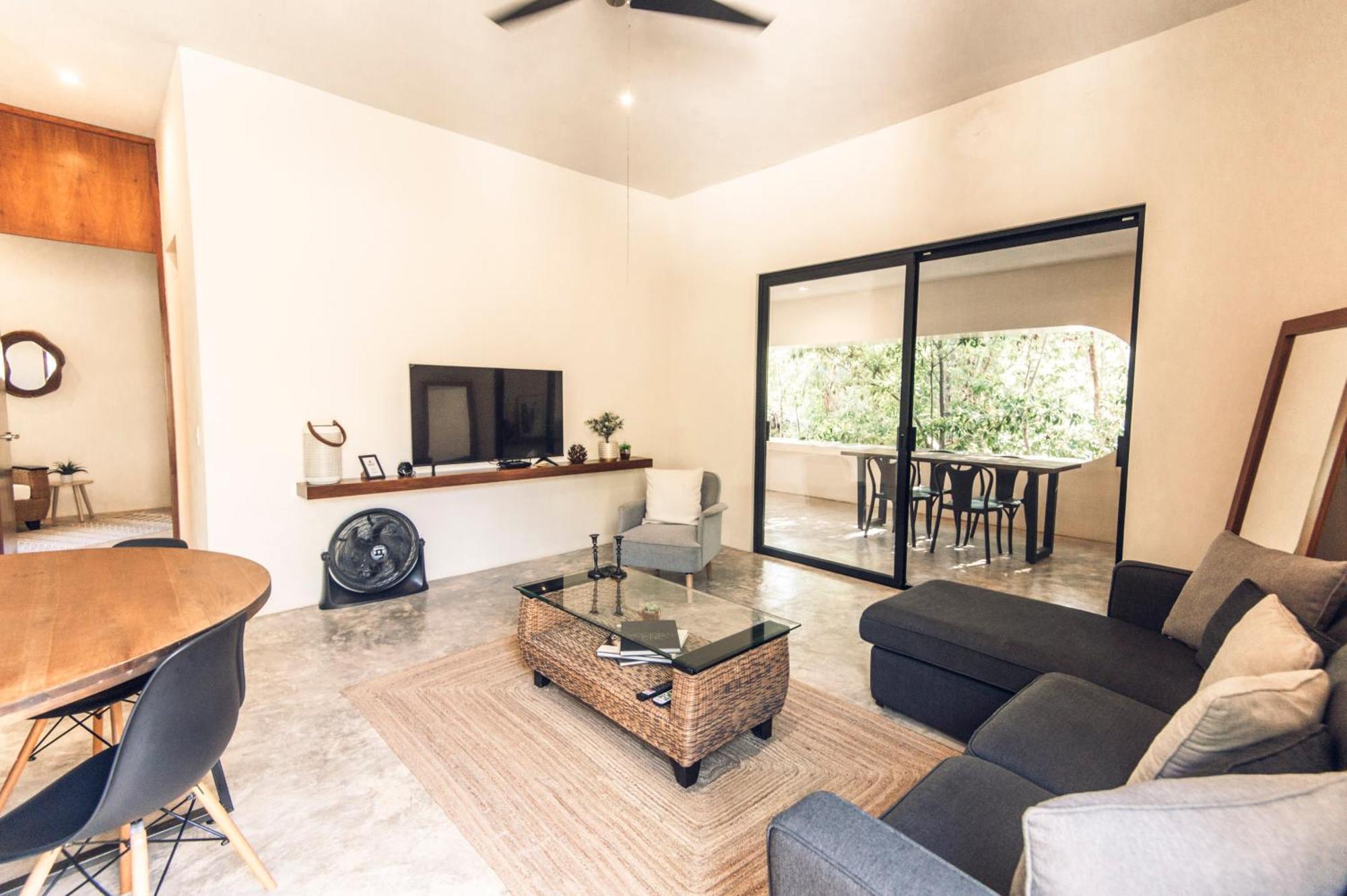 Nomad Humans Coliving * Tulum