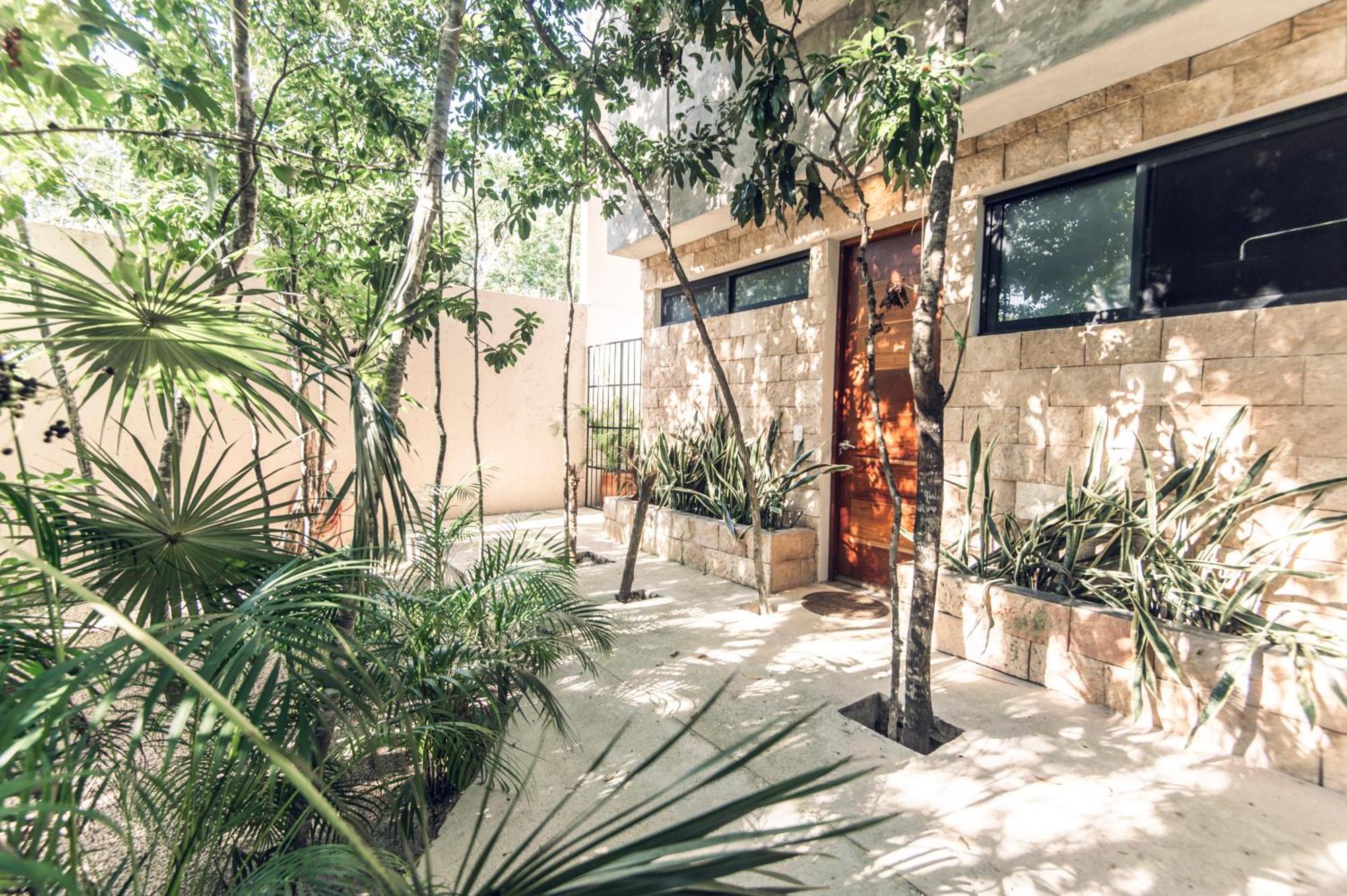 Nomad Humans Coliving Apartment Tulum